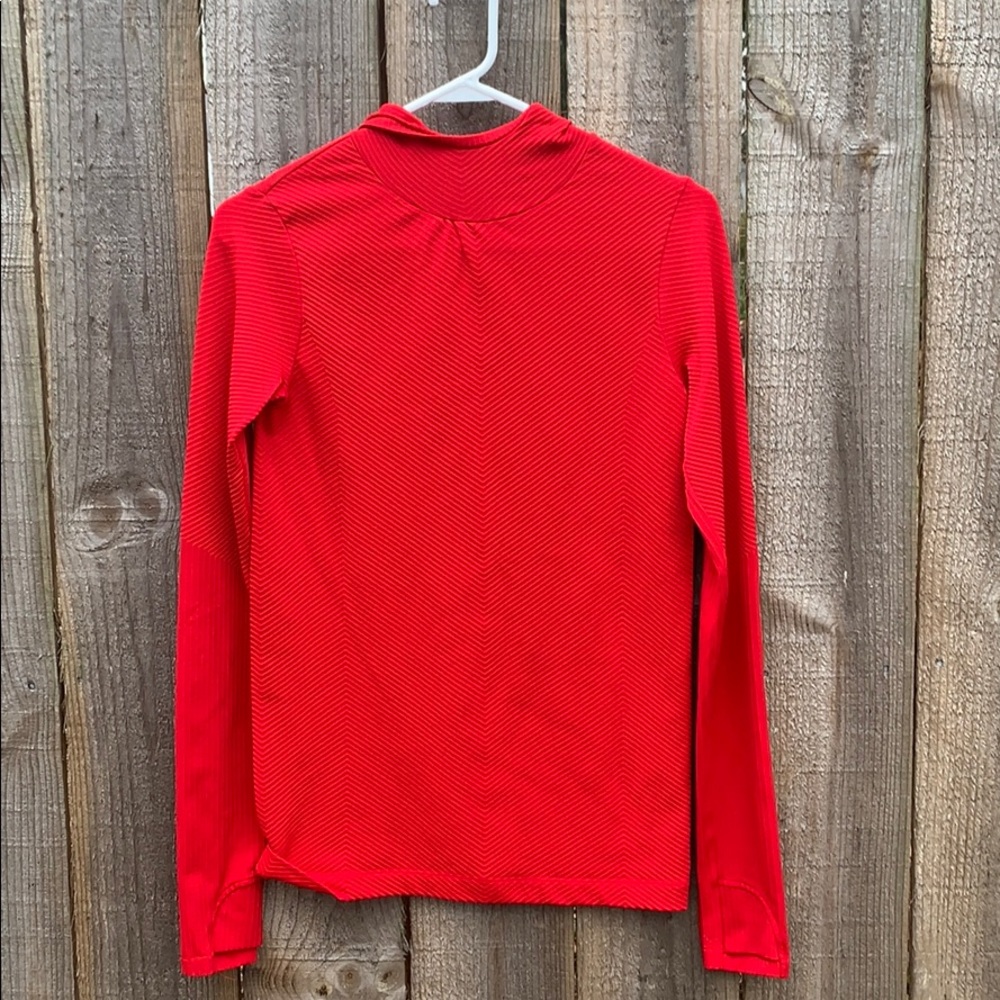 Athleta red training hoody. Excellent condition.